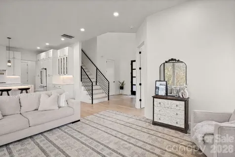 22 Chesten Mountain Drive Asheville NC 28803