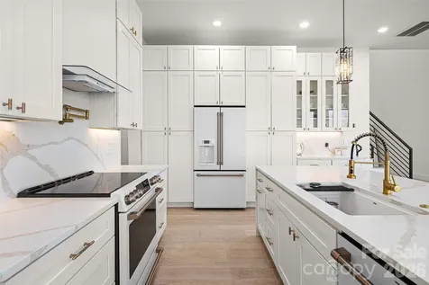 22 Chesten Mountain Drive Asheville NC 28803