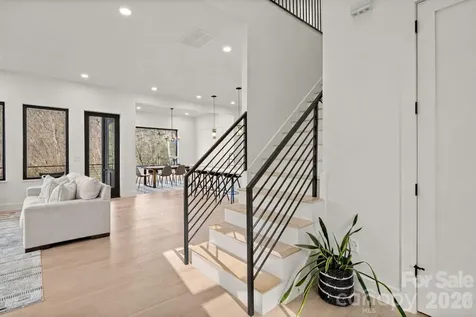 22 Chesten Mountain Drive Asheville NC 28803