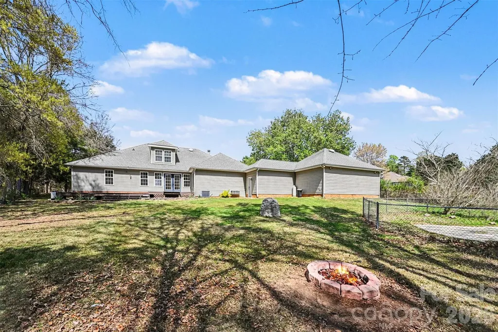 7329 Bailywick Drive Waxhaw NC 28173