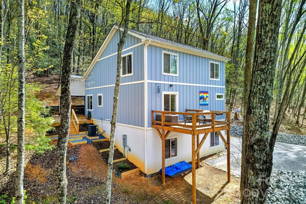 1413 Golf Course Road Old Fort NC 28762