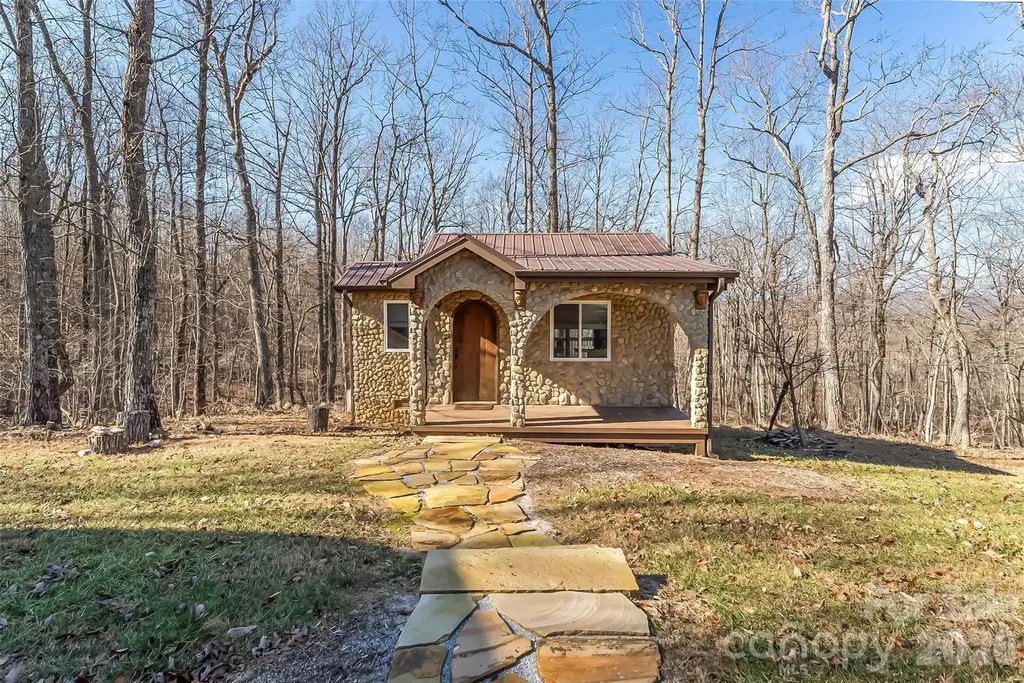 525 Mossy Oak Trail Nebo NC 28761