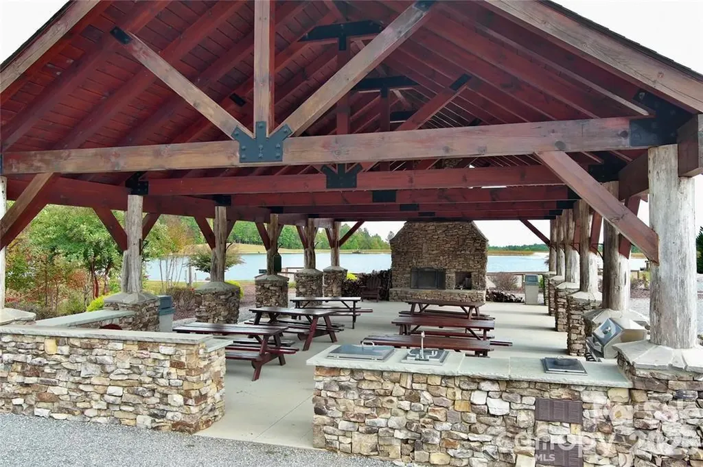 525 Mossy Oak Trail Nebo NC 28761