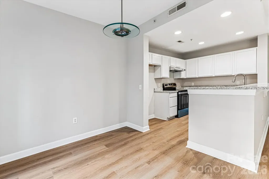 718 W Trade Street Charlotte NC 28202