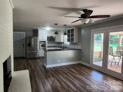 432 Virginia Avenue Statesville NC 28677