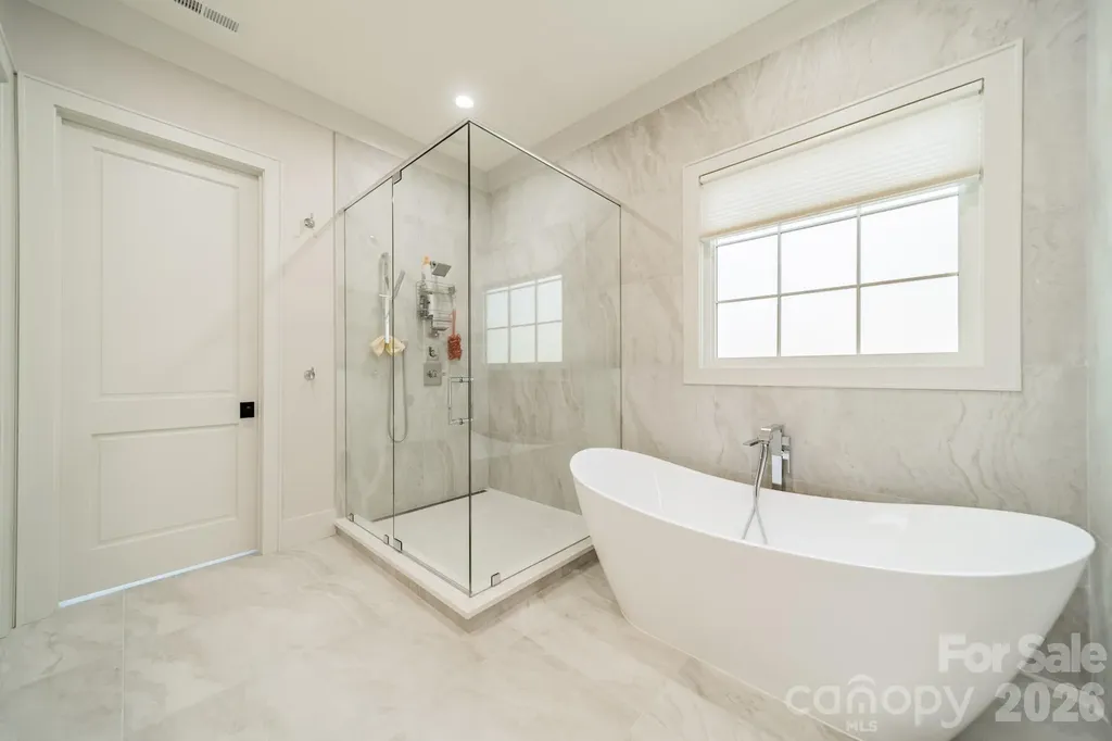 3319 Gresham Place Charlotte NC 28211