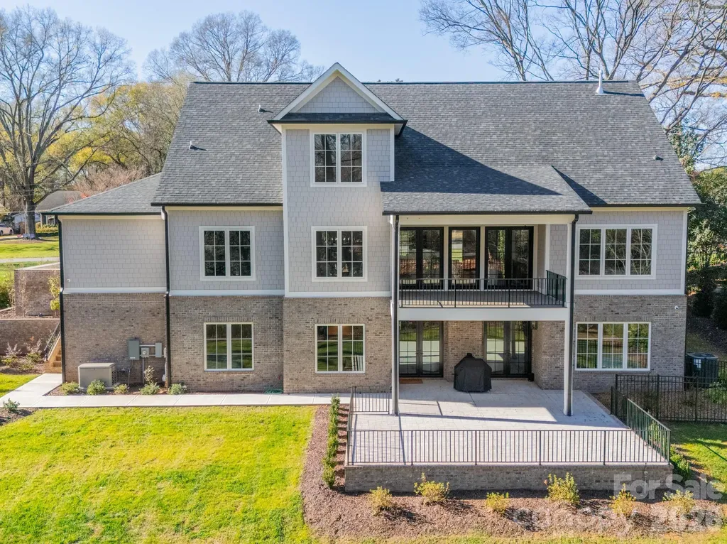 3319 Gresham Place Charlotte NC 28211