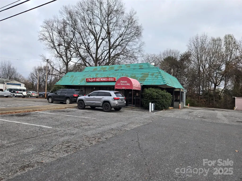 1023 Shelton Avenue Statesville NC 28677