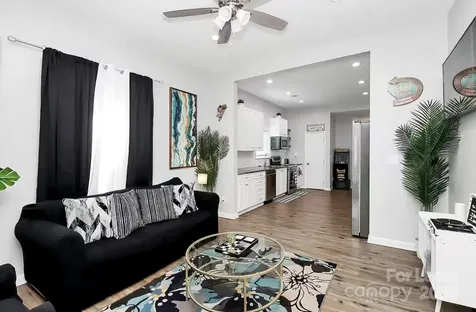 1806 Vinton Street Charlotte NC 28216