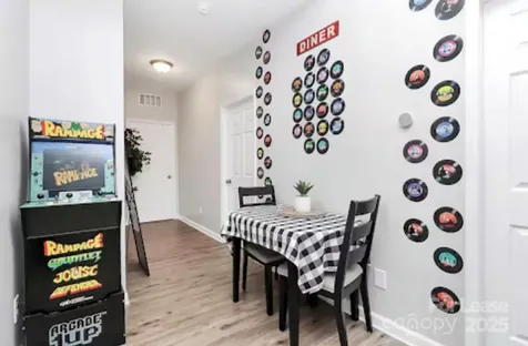 1806 Vinton Street Charlotte NC 28216