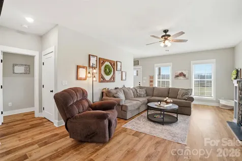 16659 Five Point Road Locust NC 28097