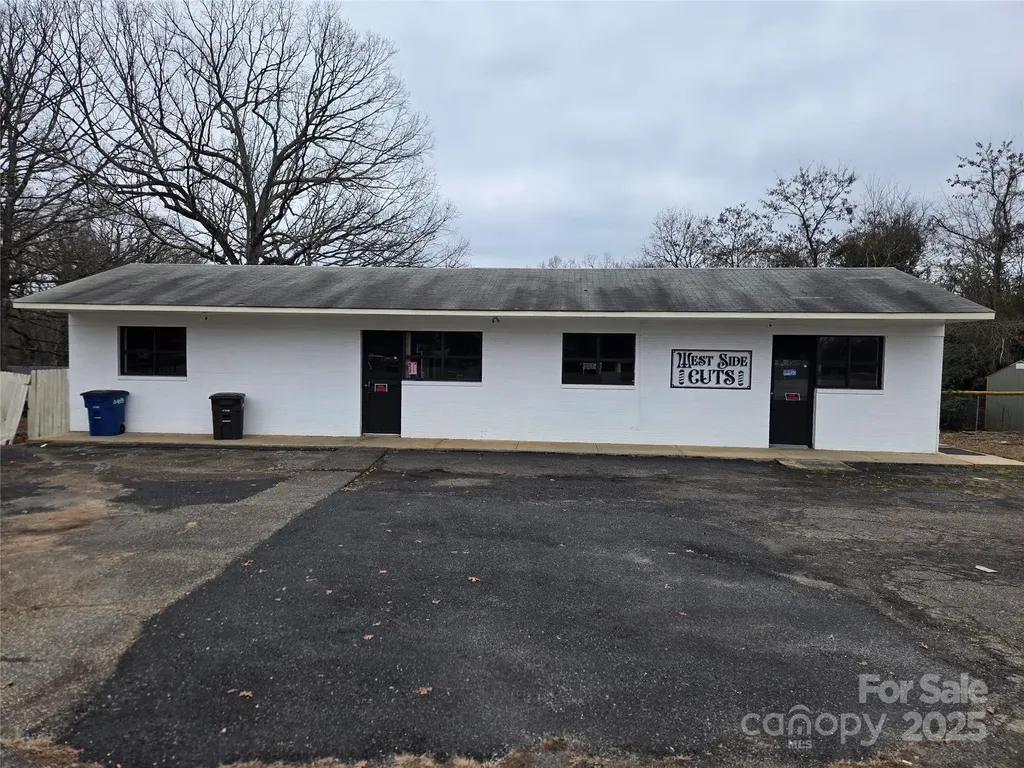 951 Park Drive Statesville NC 28677