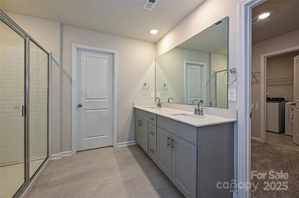 2101 Sunflower Circle Newton NC 28658