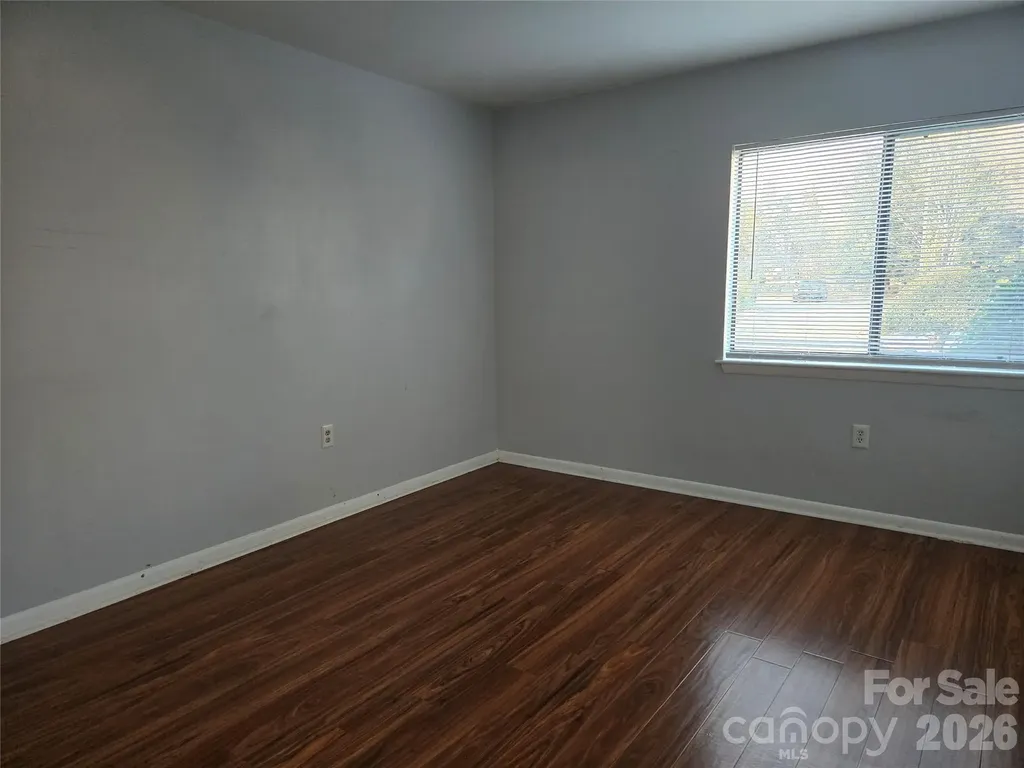 4804 Spring Lake Drive Charlotte NC 28212