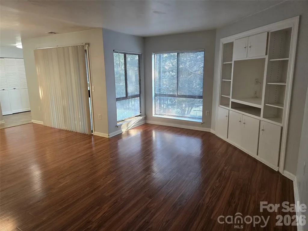 4804 Spring Lake Drive Charlotte NC 28212