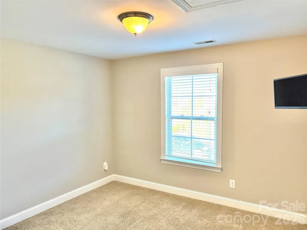 2736 Stonewood View Kannapolis NC 28081