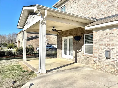 2736 Stonewood View Kannapolis NC 28081