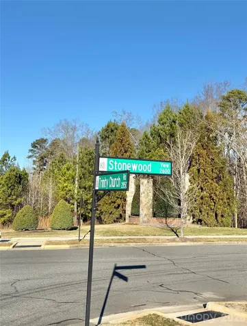2736 Stonewood View Kannapolis NC 28081