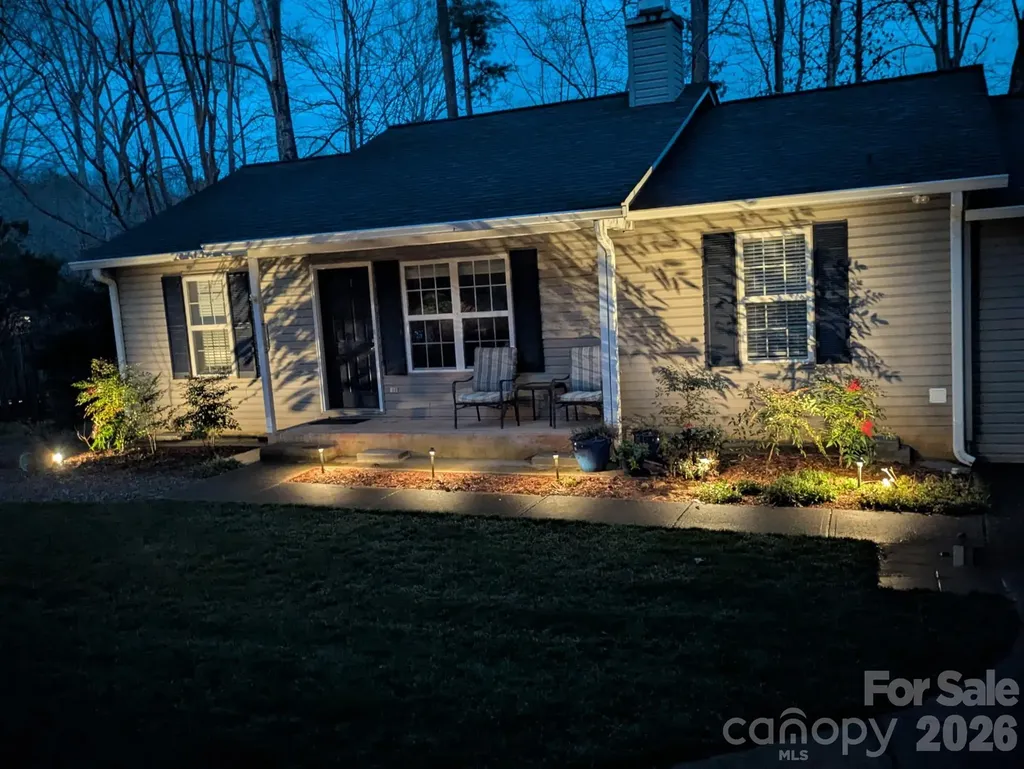 228 Creek View Road Mooresville NC 28117