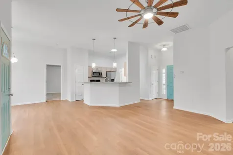 311 Margaret Kelly Court Charlotte NC 28216