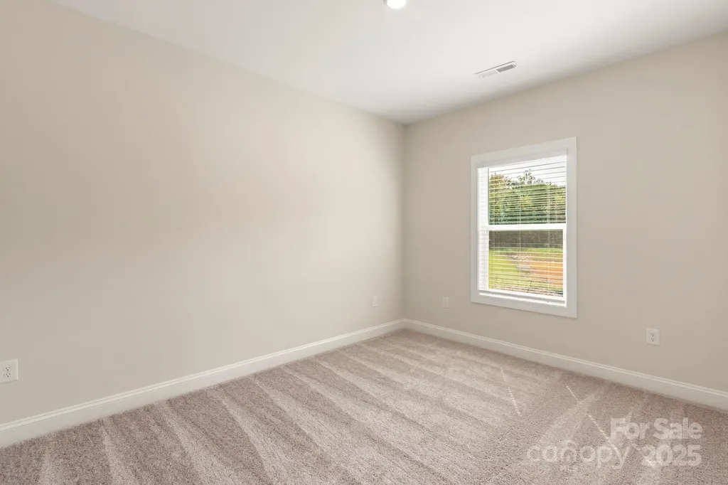 107 Tradesmen Trail Troutman NC 28166