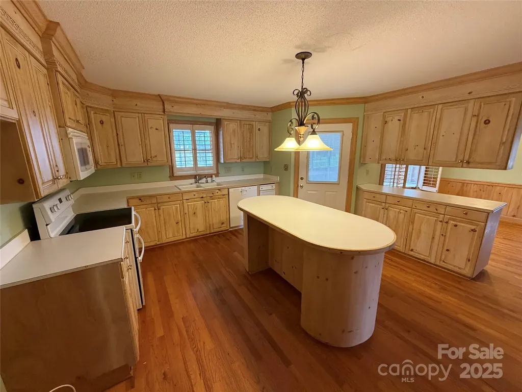 148 Buck Fraley Road Cherryville NC 28021