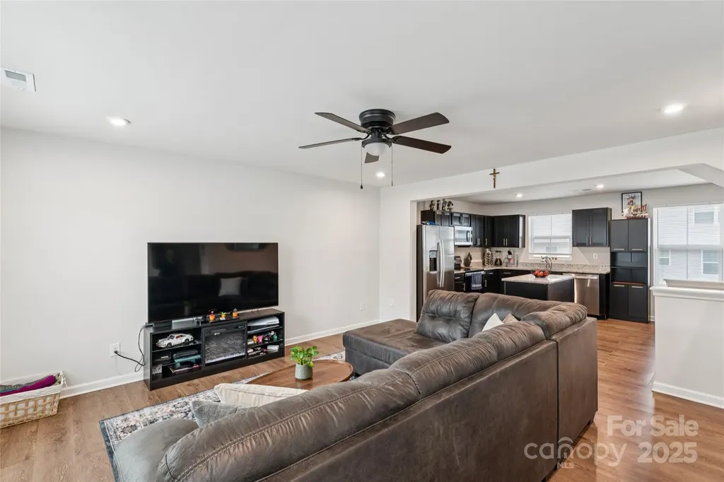 4113 Prusik Lane Charlotte NC 28269