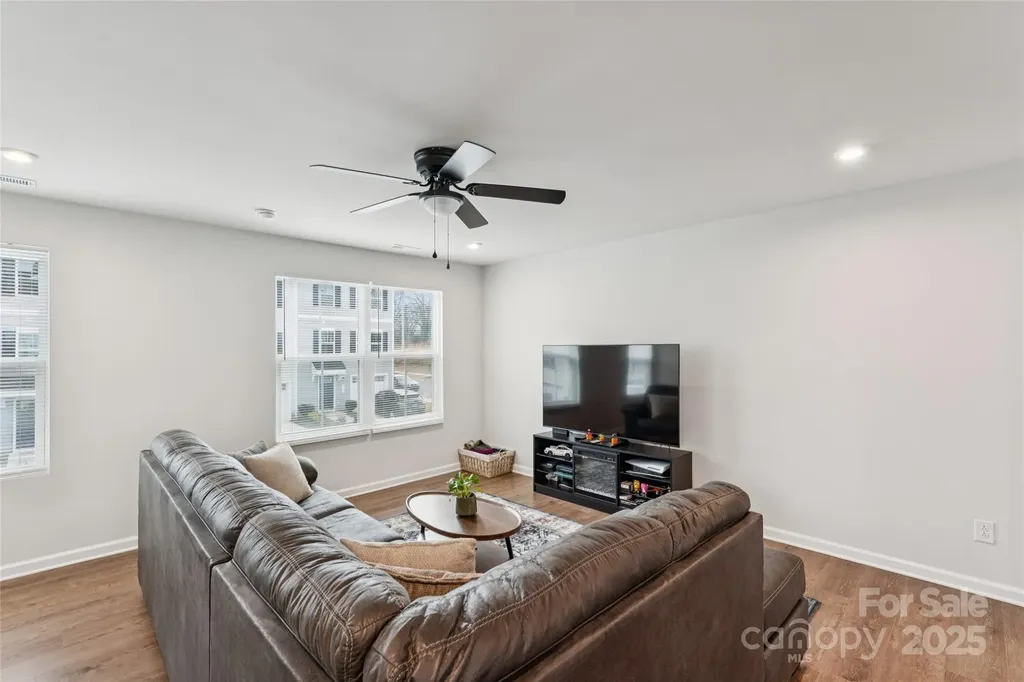4113 Prusik Lane Charlotte NC 28269