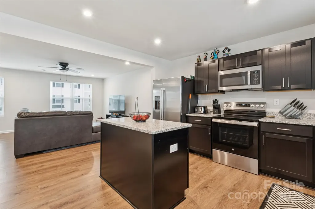 4113 Prusik Lane Charlotte NC 28269