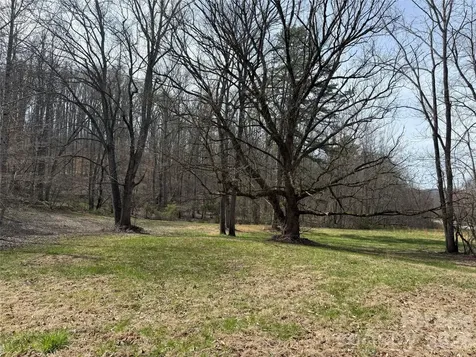 57 N Fork Road Barnardsville NC 28709