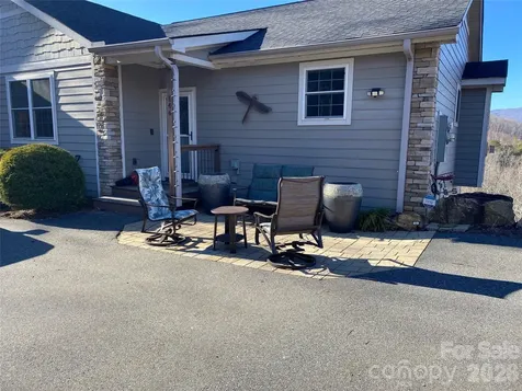 146 Red Hawk Knoll Lake Lure NC 28746