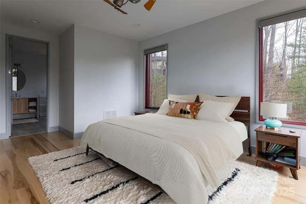 42 Towering Oaks Lane Asheville NC 28805