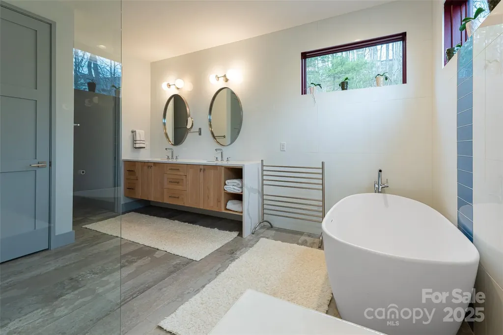 42 Towering Oaks Lane Asheville NC 28805