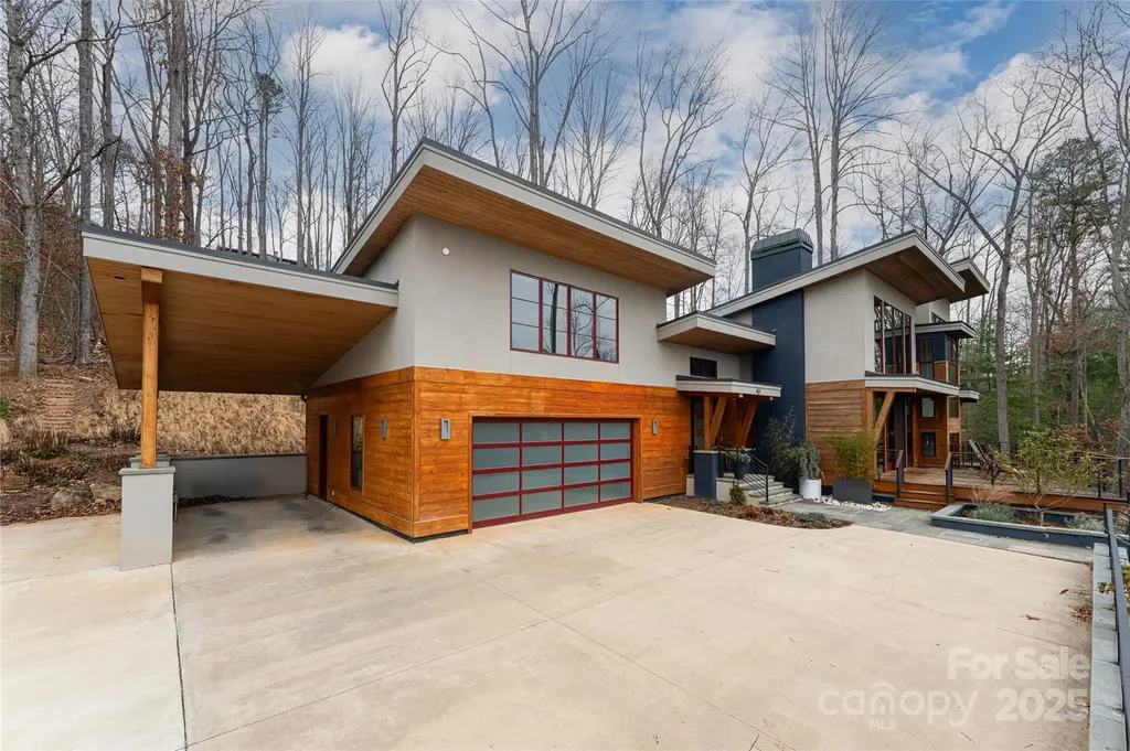 42 Towering Oaks Lane Asheville NC 28805