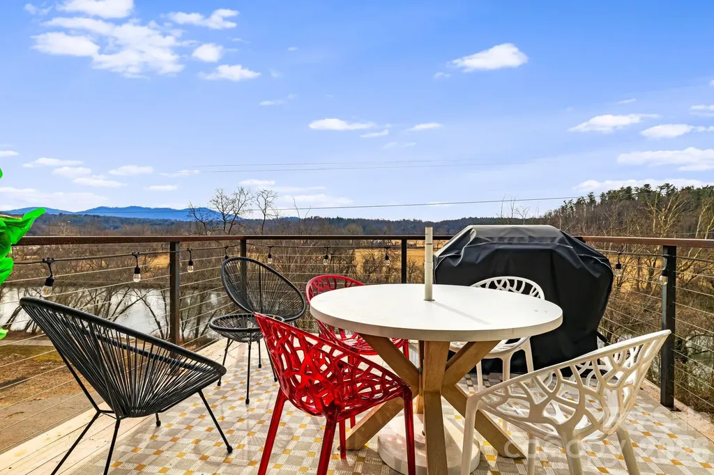 26 Upstream Way Asheville NC 28806