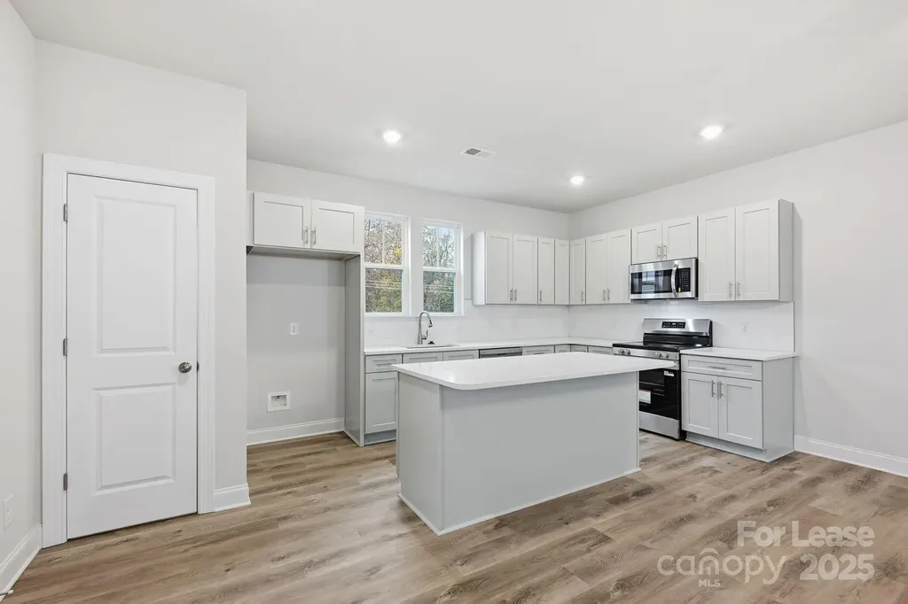 11003 Valkyrie Lane Charlotte NC 28214
