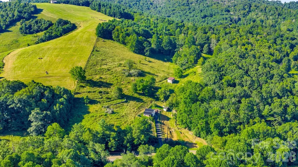 922 Prathers Creek Church Road Laurel Springs NC 28644