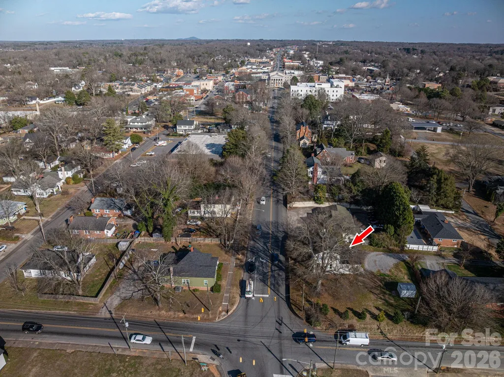 329 W Main Street Lincolnton NC 28092