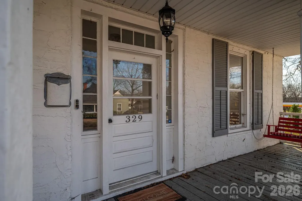 329 W Main Street Lincolnton NC 28092