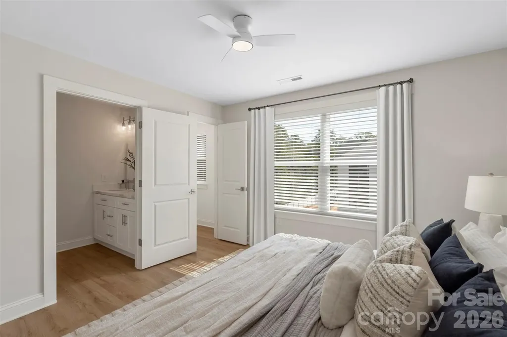 1109 Wonder Way Charlotte NC 28208