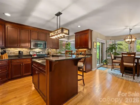 117 Eagles Crest Way Lake Lure NC 28746