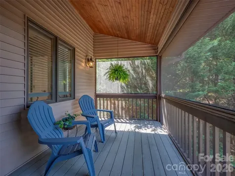 117 Eagles Crest Way Lake Lure NC 28746