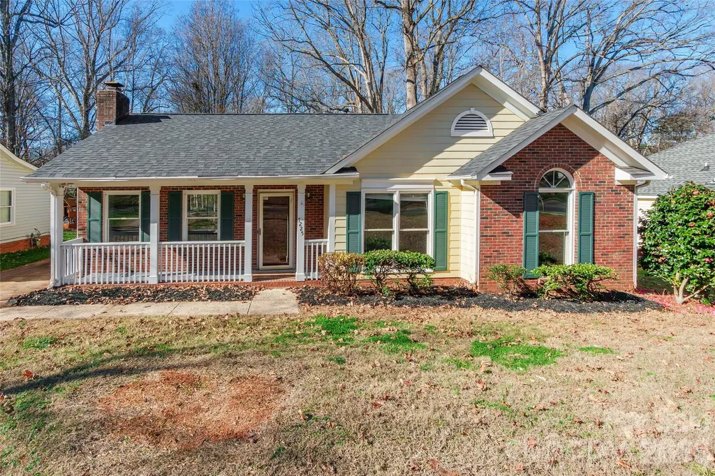 7225 Mcteal Place Charlotte NC 28262