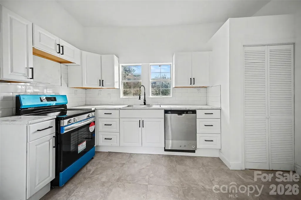 612 E E Street Newton NC 28658