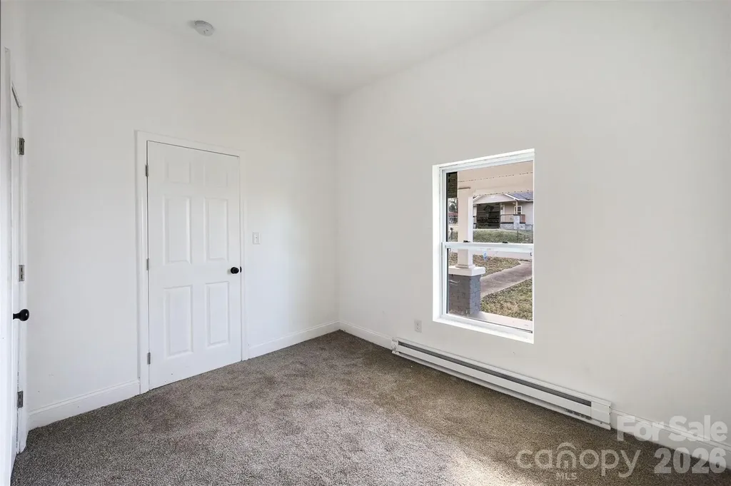 612 E E Street Newton NC 28658