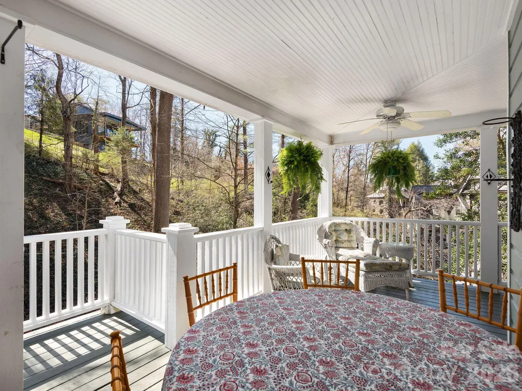 67 Cherokee Road Asheville NC 28801