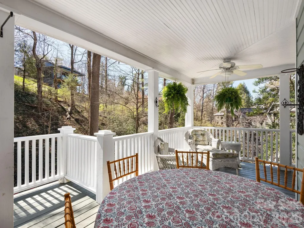 67 Cherokee Road Asheville NC 28801