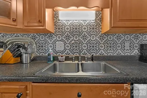7920 Shady Oak Trail Charlotte NC 28210