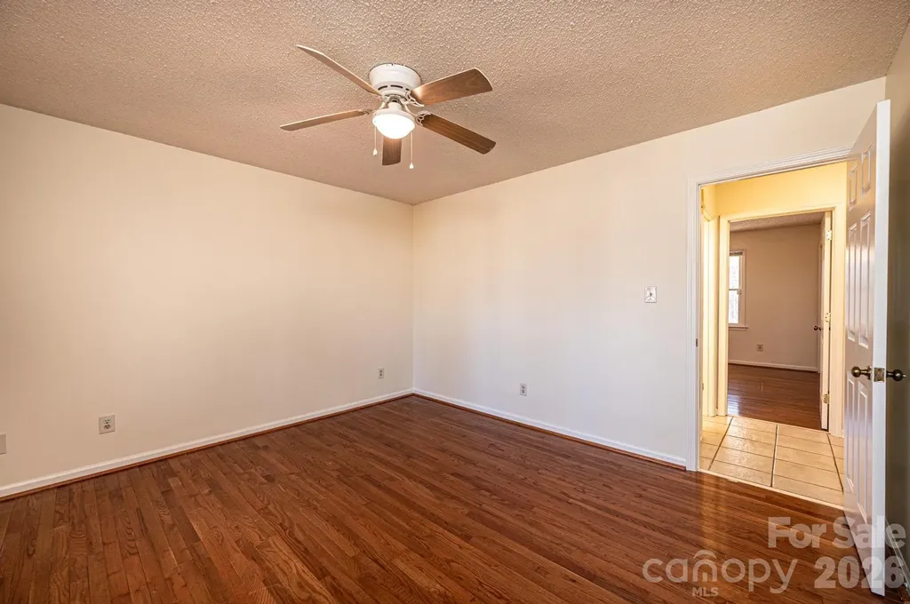 5284 Lisa Lane Hickory NC 28602