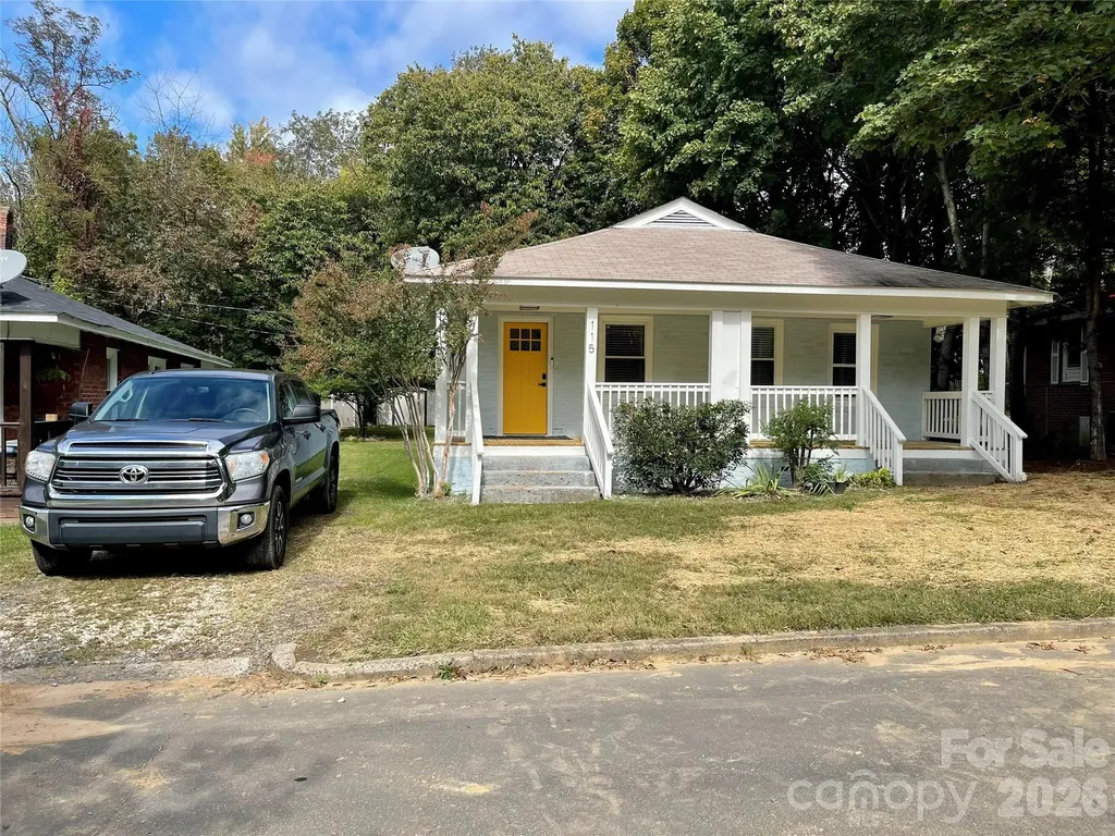 115 Powell Street Swannanoa NC 28778